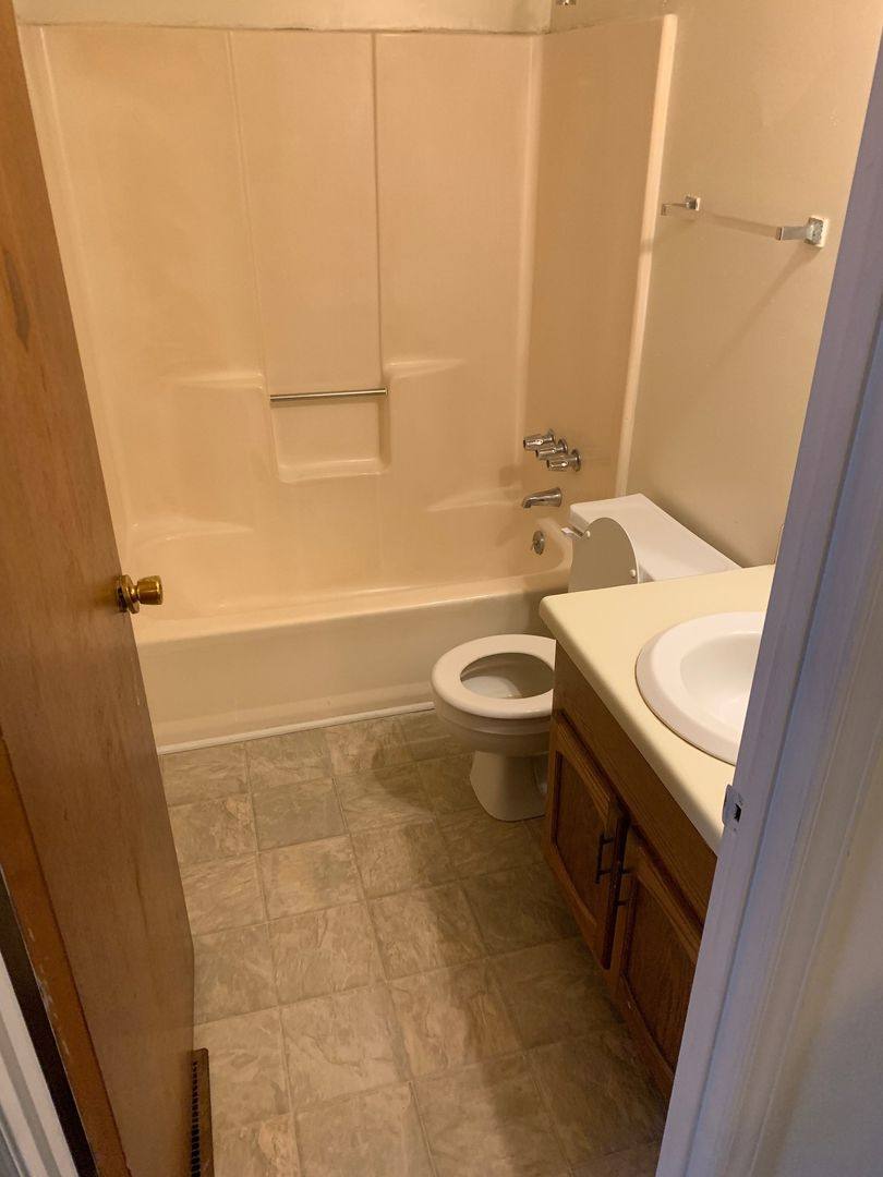 Apartment for rent at 811 Creekside Dr, Clemson, SC 29631