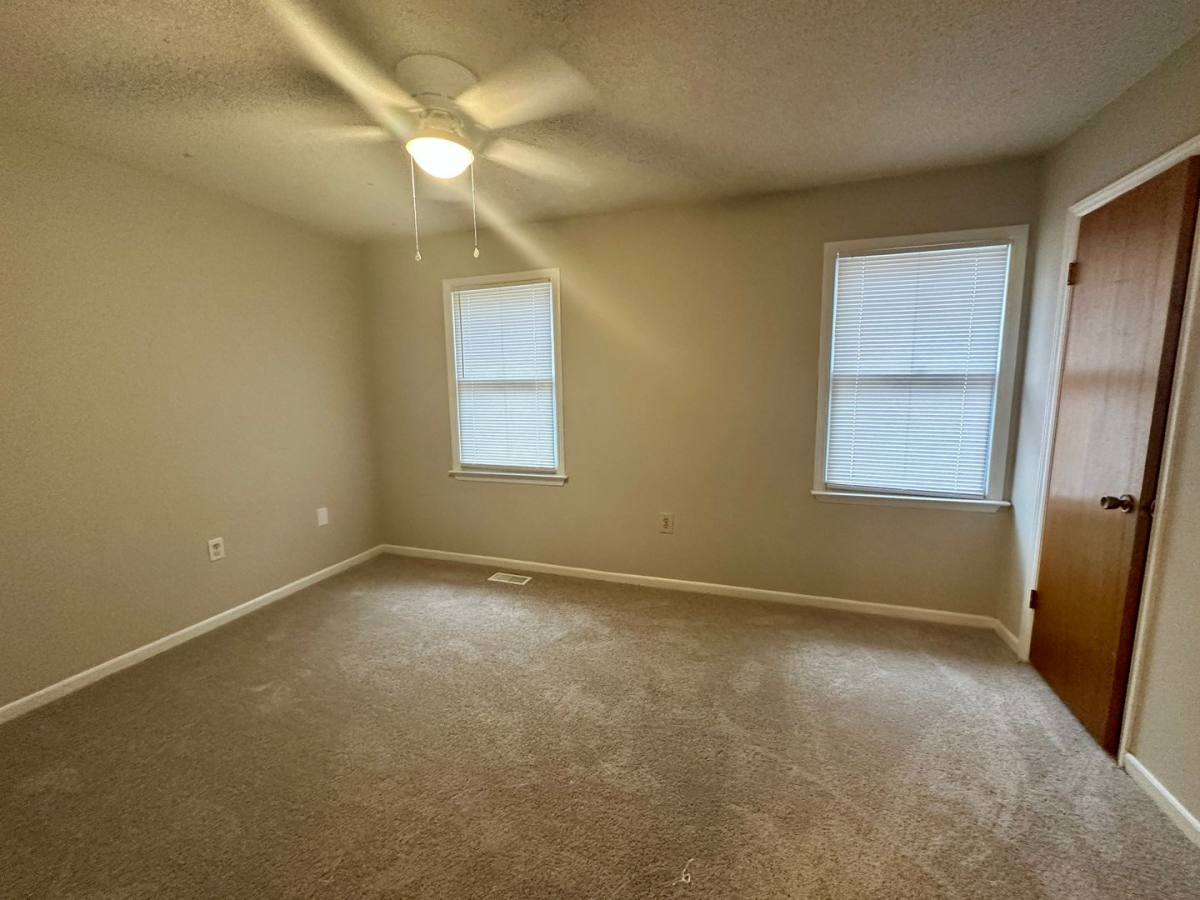 Apartment for rent at 811 Creekside Dr, Clemson, SC 29631