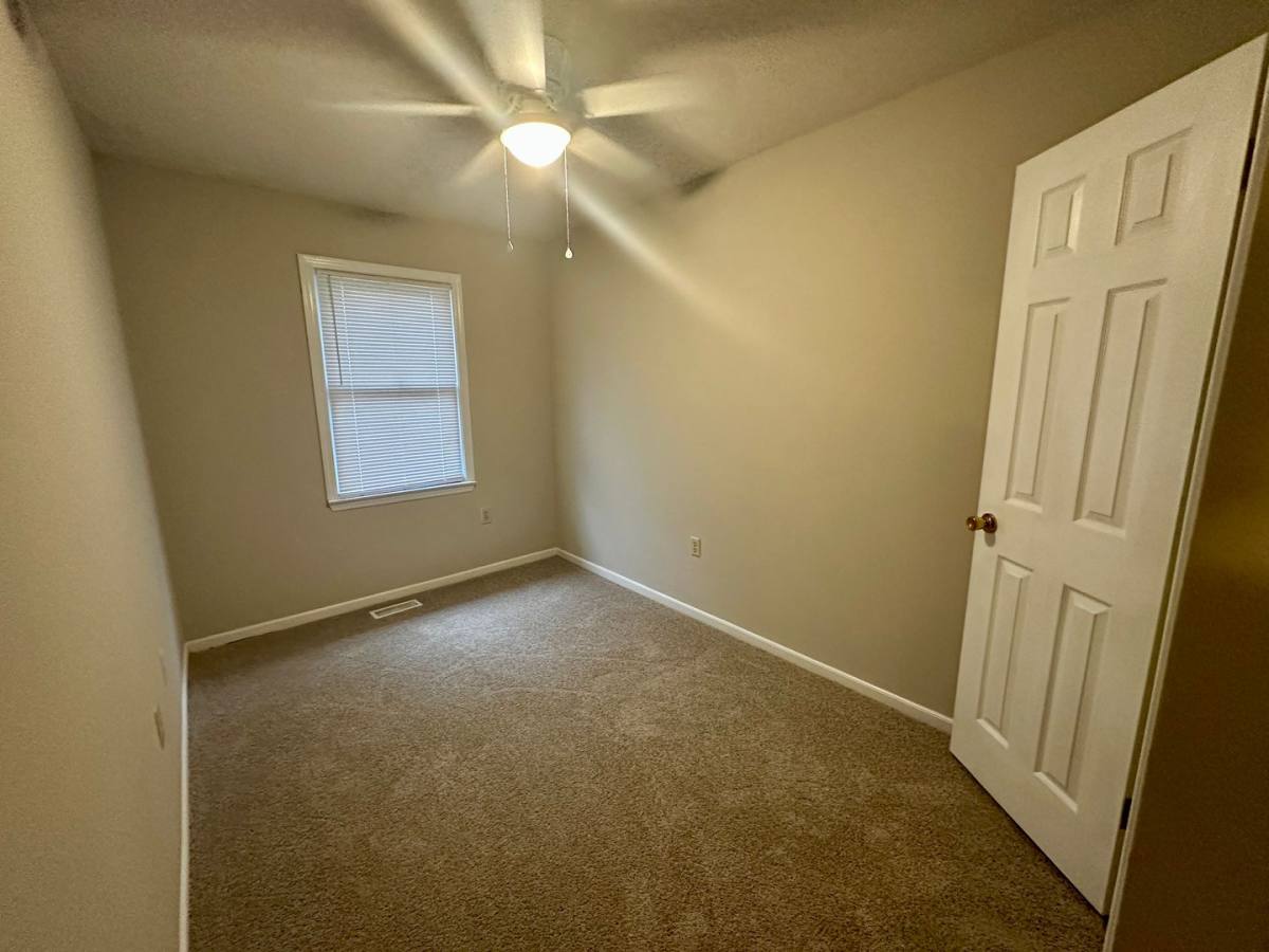 Apartment for rent at 811 Creekside Dr, Clemson, SC 29631