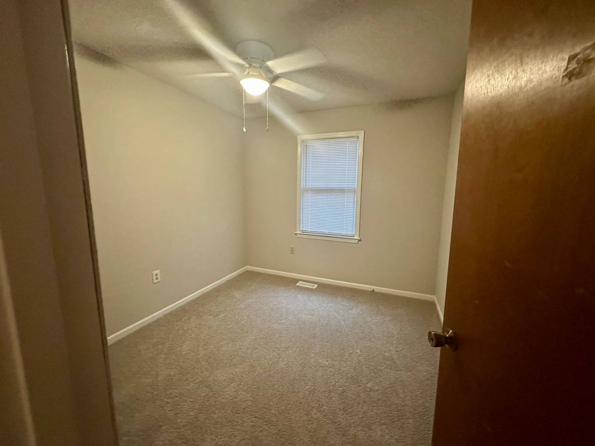 Apartment for rent at 811 Creekside Dr, Clemson, SC 29631