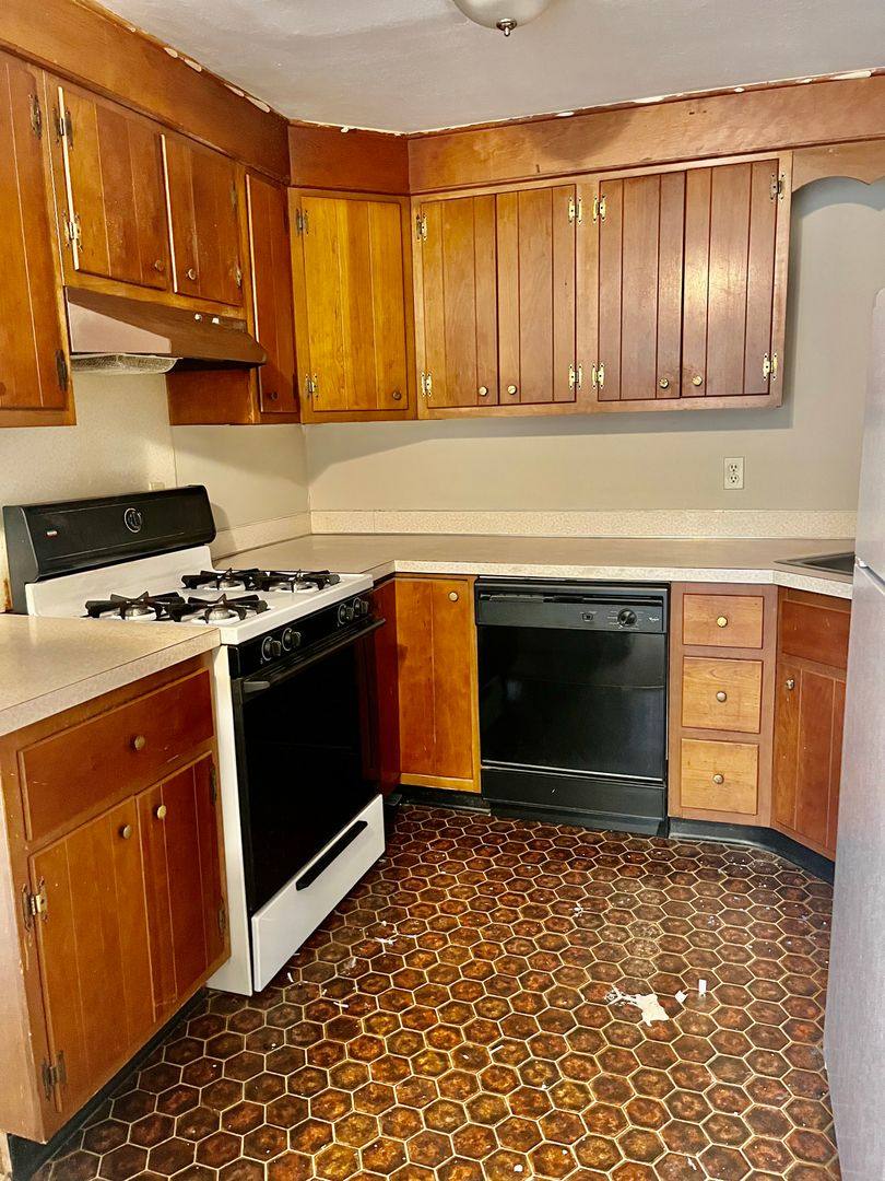 Apartment for rent at 4915 W Genesee St, Camillus, NY 13031
