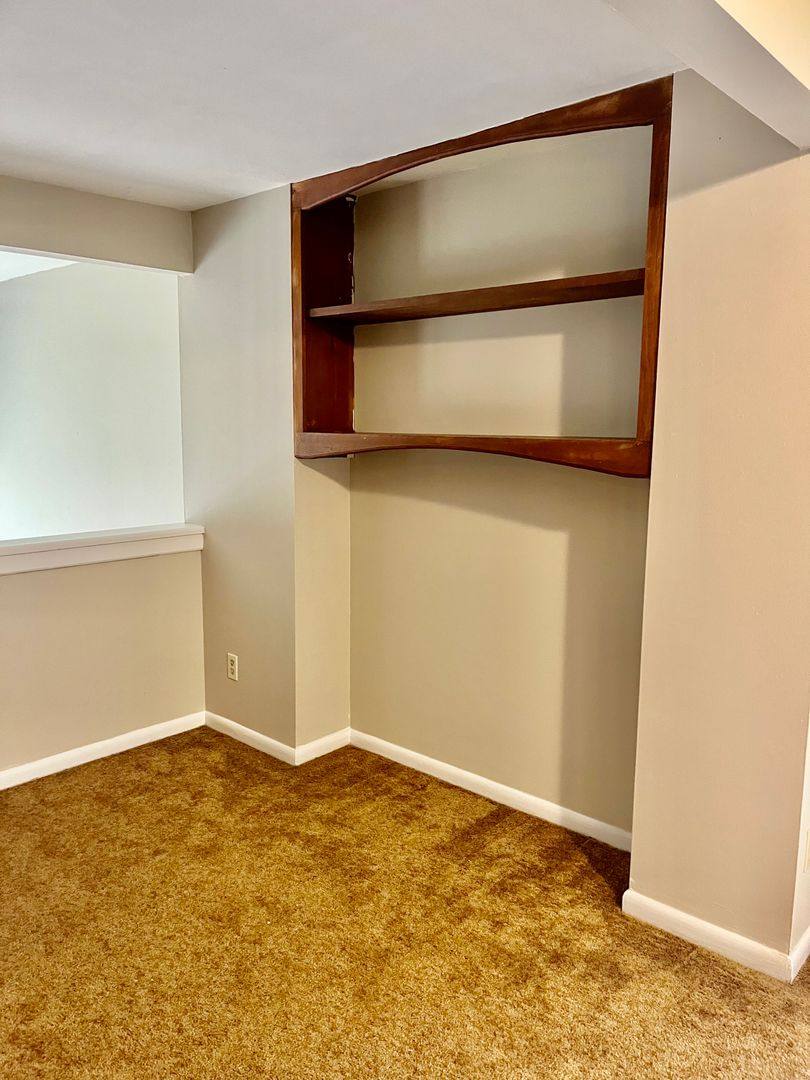 Apartment for rent at 4915 W Genesee St, Camillus, NY 13031
