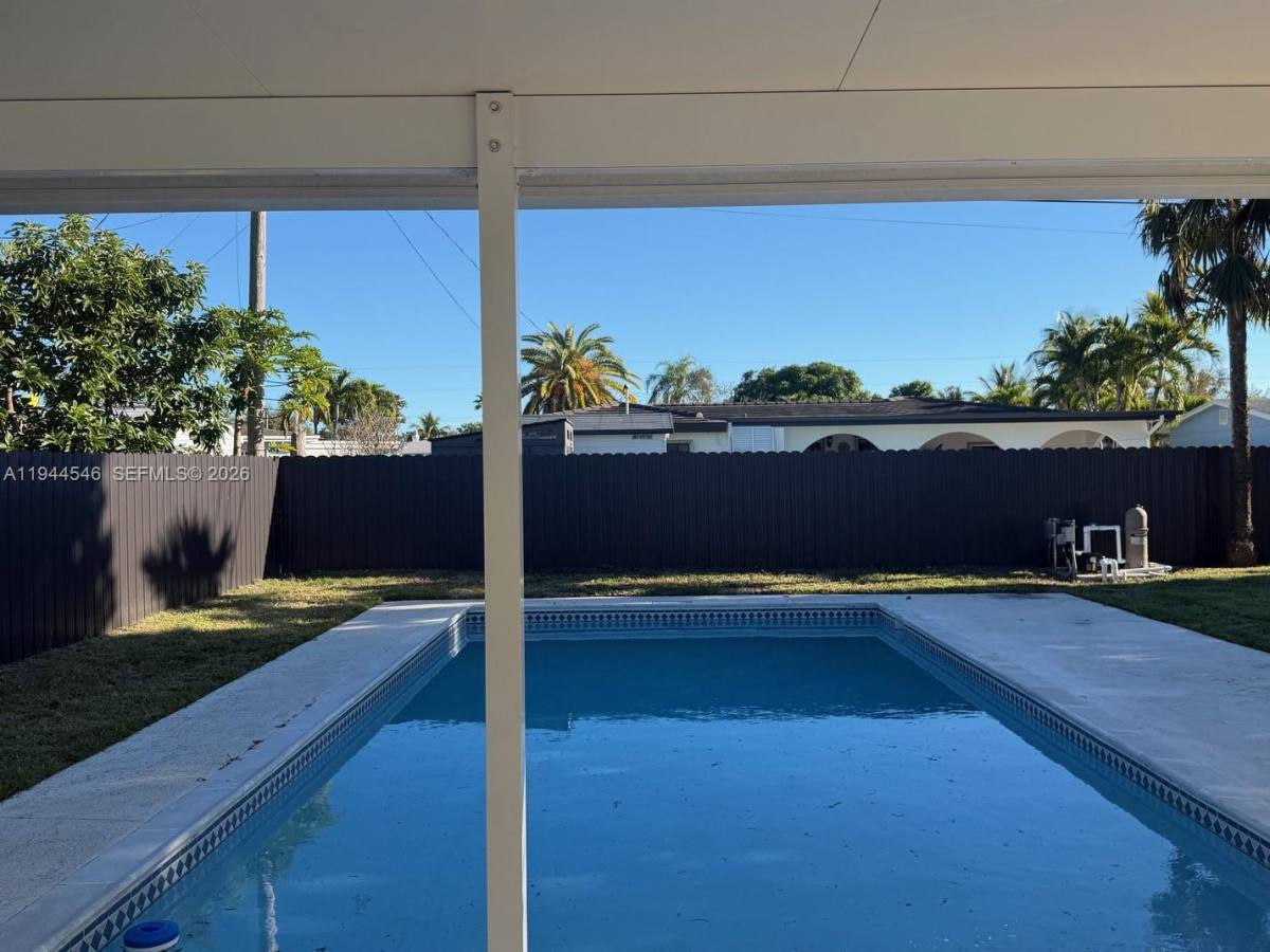 Apartment for rent at 9900 Dominican Dr, Miami, FL 33189