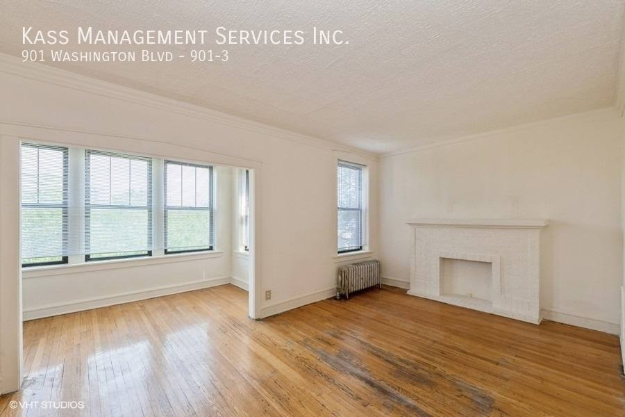 Apartment for rent at 901 Washington Blvd #901-3, Oak Park, IL 60302
