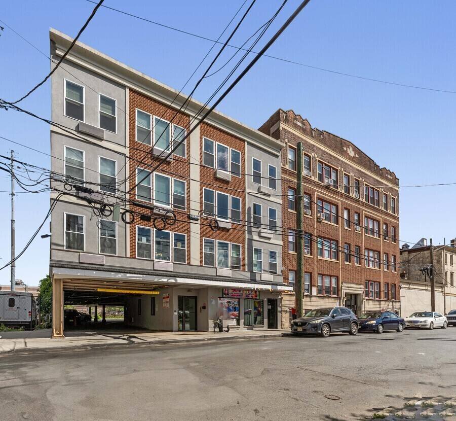 Apartment for rent at 21 Canfield St #3B, Orange, NJ 07050