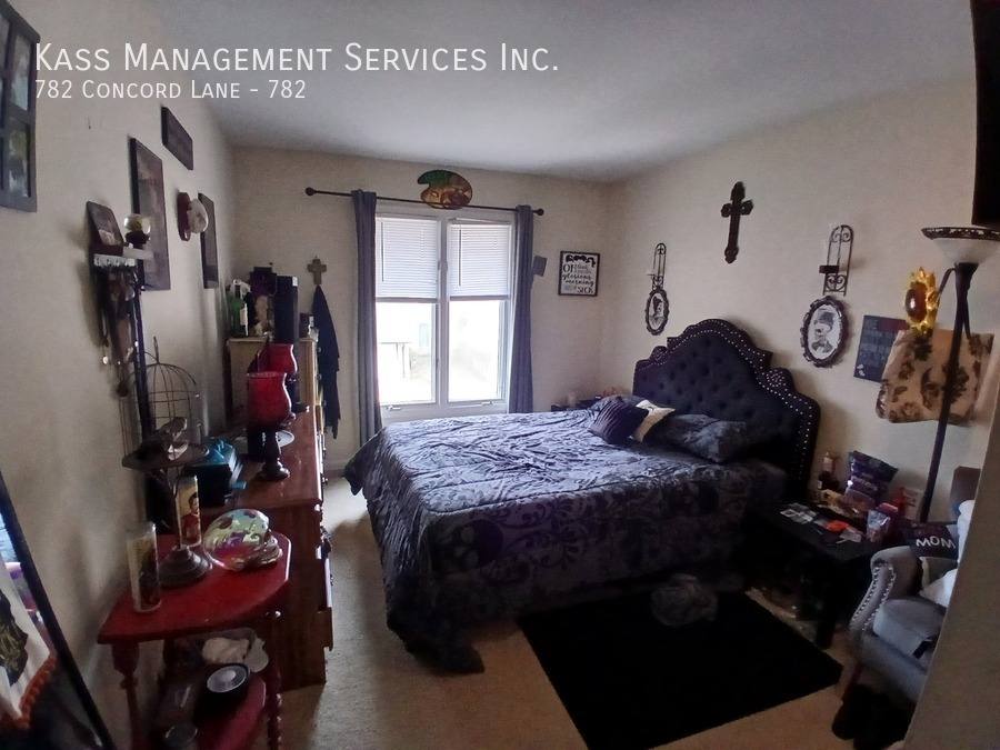 Townhouse for rent at 782 Concord Lane #782, Barrington, IL 60010