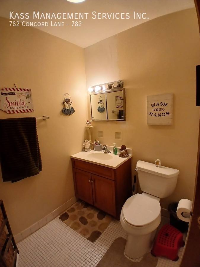 Townhouse for rent at 782 Concord Lane #782, Barrington, IL 60010