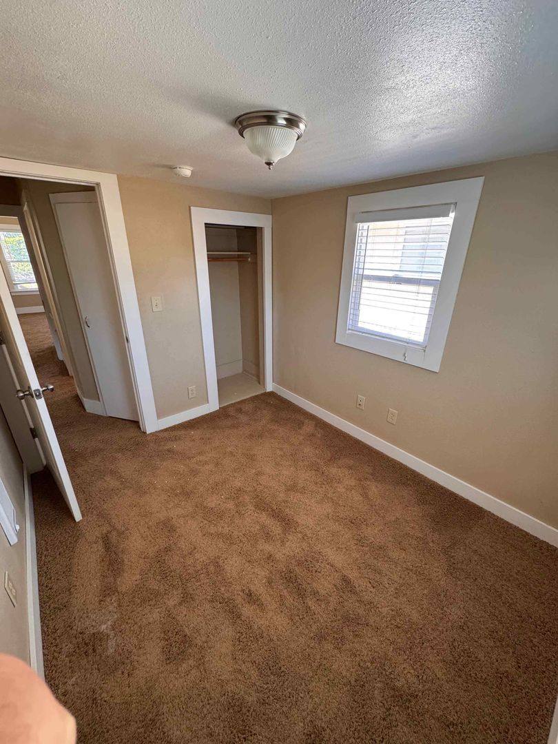 House for rent at 1336 Elizabeth Ave, Bremerton, WA 98337