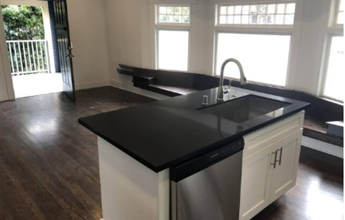 Apartment for rent at 2113 S Oak St, Los Angeles, CA 90007