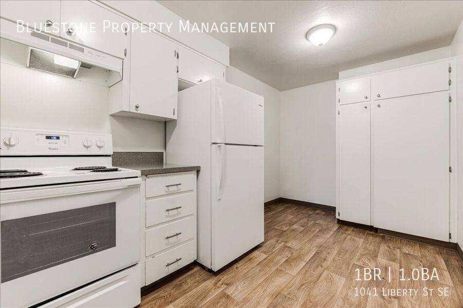 Apartment for rent at 1041 Liberty St SE, Salem, OR 97302
