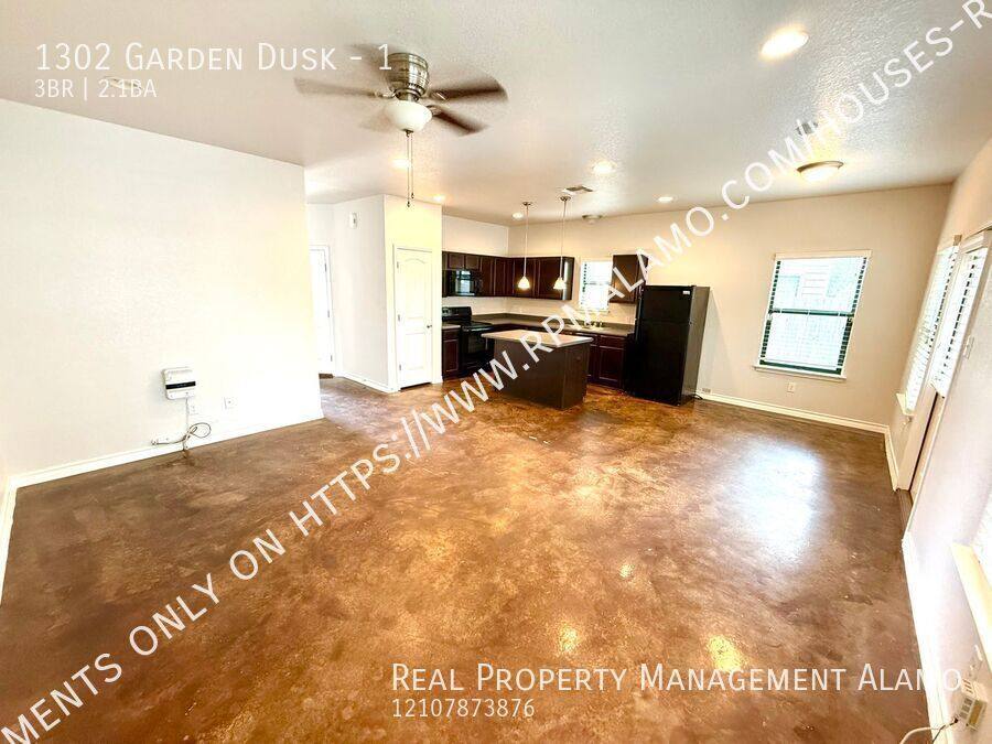Apartment for rent at 1302 Garden Dusk #1, San Antonio, TX 78245