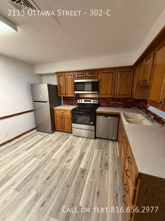 Apartment for rent at 2115 Ottawa St #302-C, Leavenworth, KS 66048