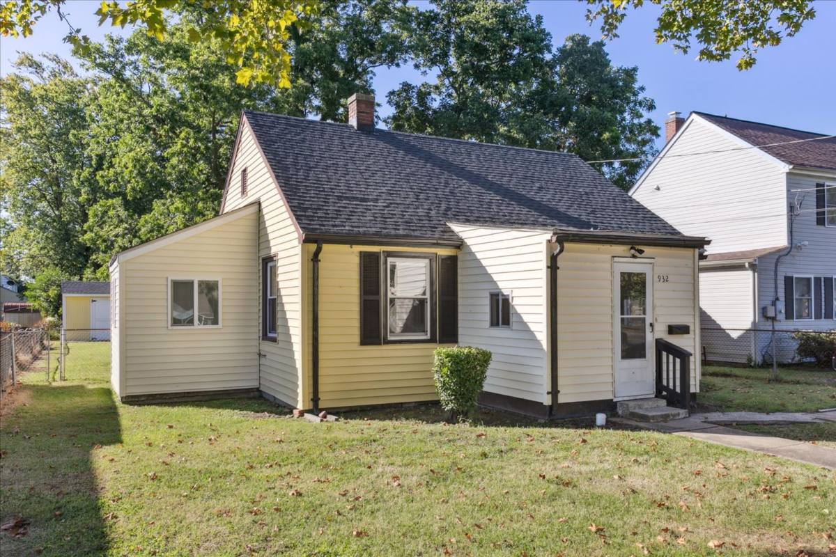 House for rent at 932 16th St, Newport News, VA 23607