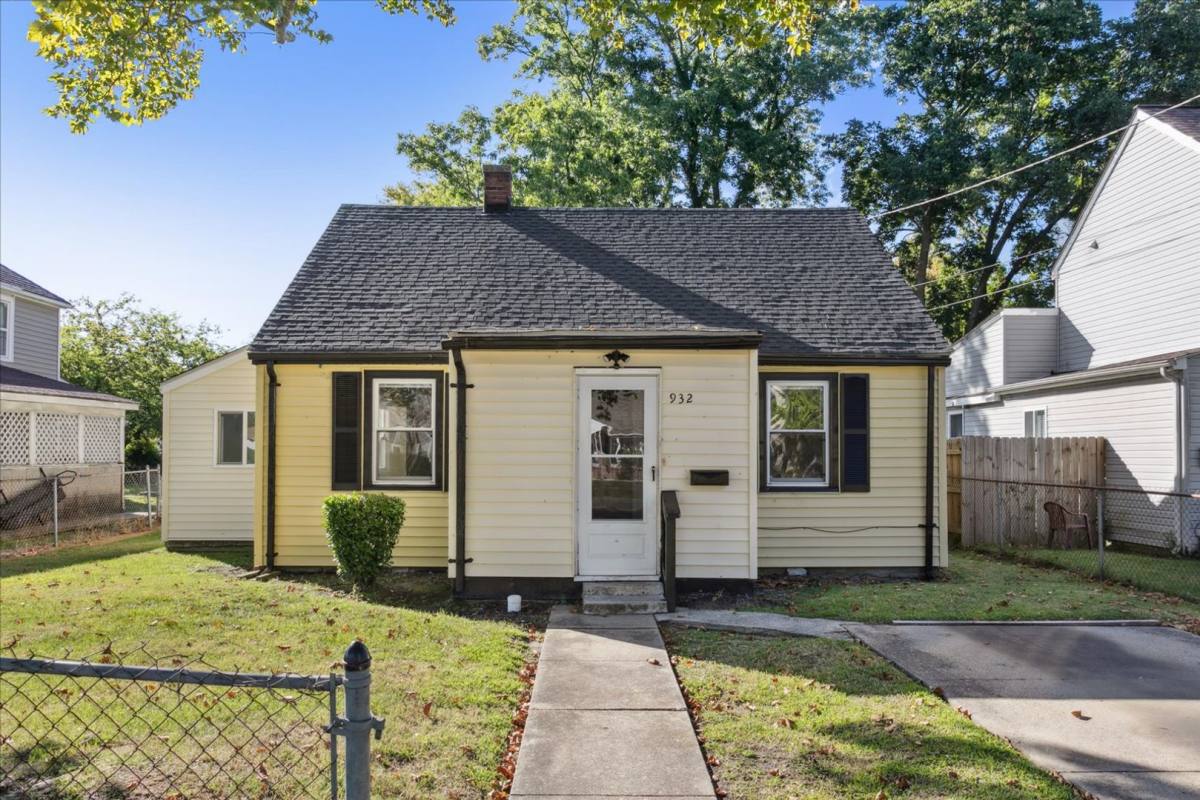 House for rent at 932 16th St, Newport News, VA 23607
