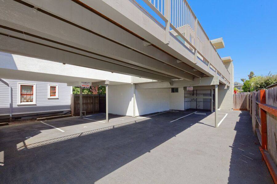 Apartment for rent at 2231 Ward St #A, Berkeley, CA 94705