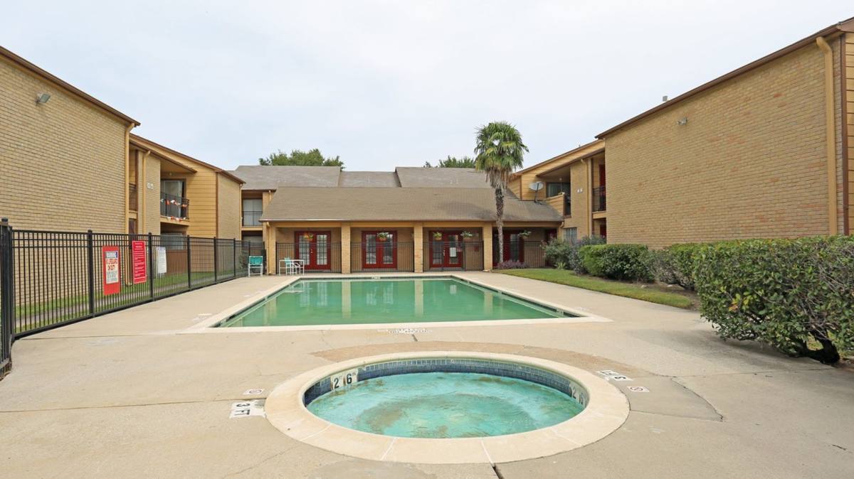 Apartment for rent at 850 Harvest Time Lane, Houston, TX 77060