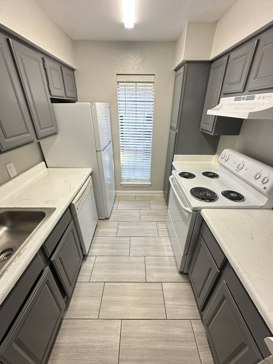 Apartment for rent at 850 Harvest Time Lane, Houston, TX 77060