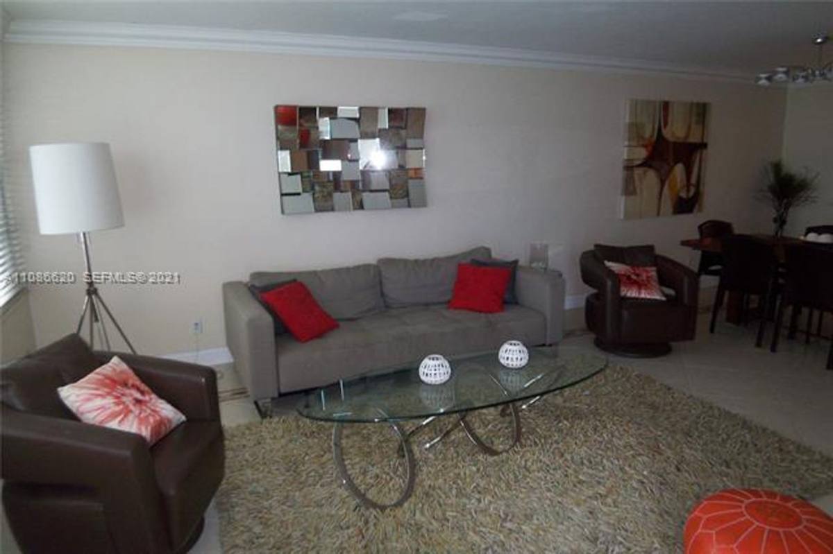Apartment for rent at 5151 Collins Ave, Miami Beach, FL 33140