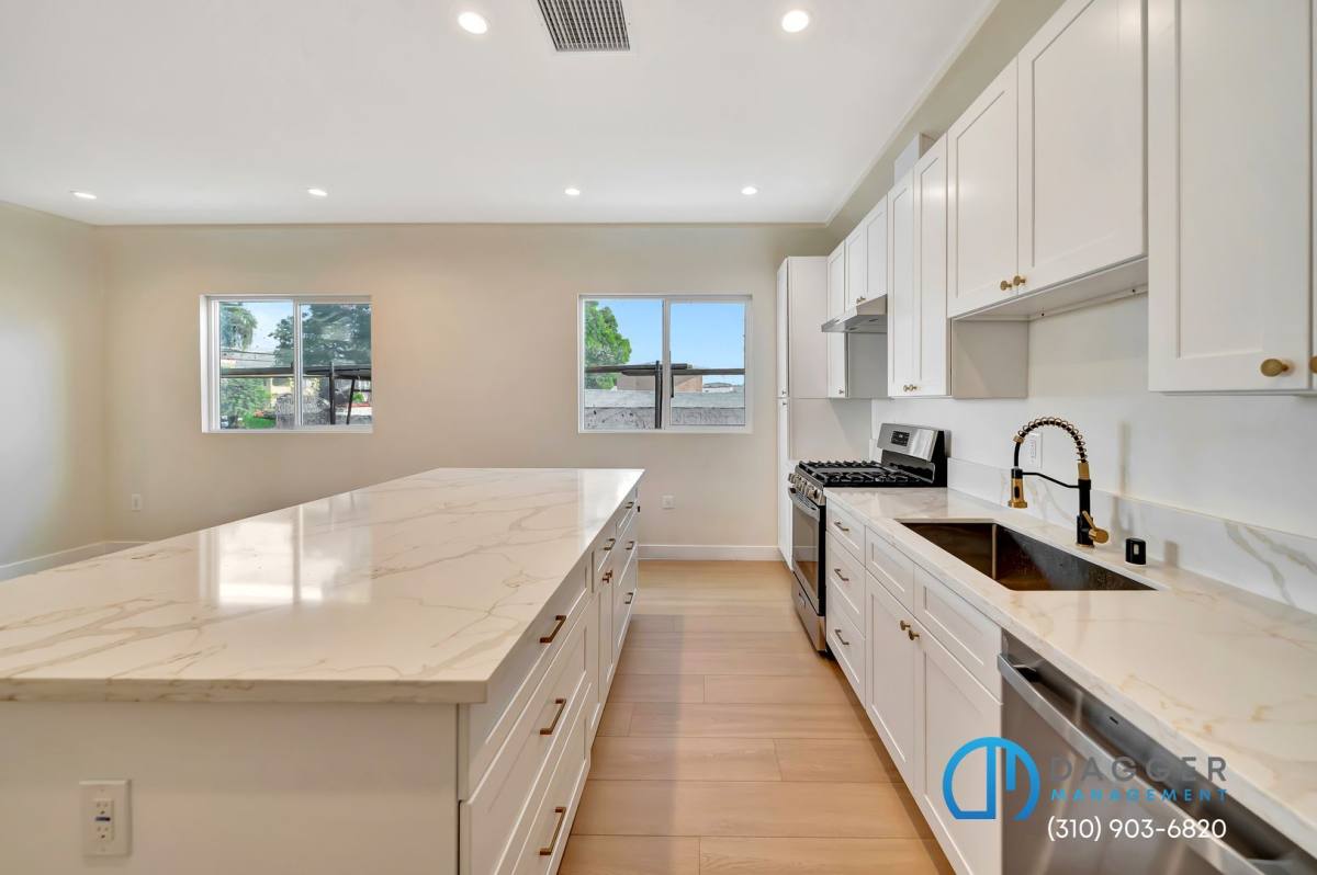 Apartment for rent at 2800 Winter St #2, Los Angeles, CA 90033
