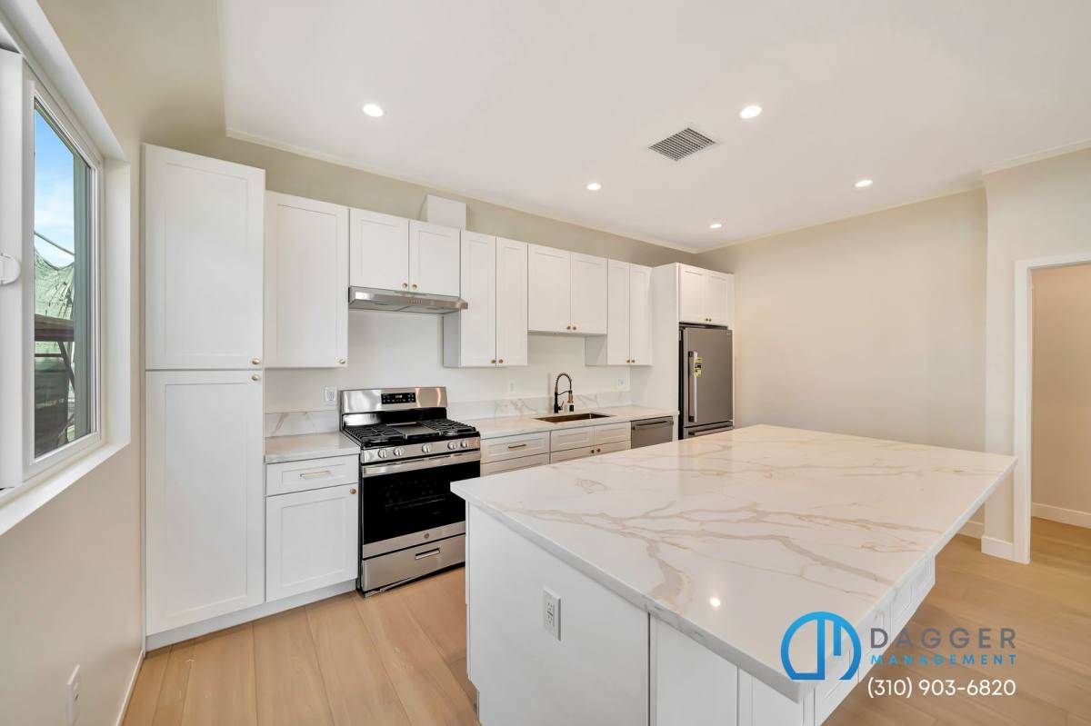 Apartment for rent at 2800 Winter St #2, Los Angeles, CA 90033