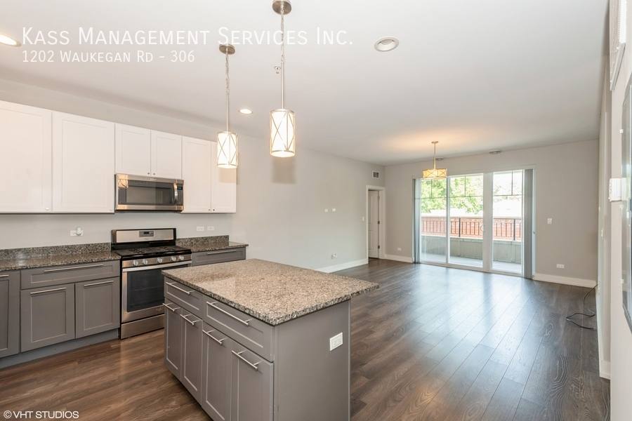 Apartment for rent at 1202 Waukegan Rd #306, Glenview, IL 60025