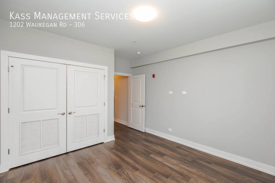 Apartment for rent at 1202 Waukegan Rd #306, Glenview, IL 60025
