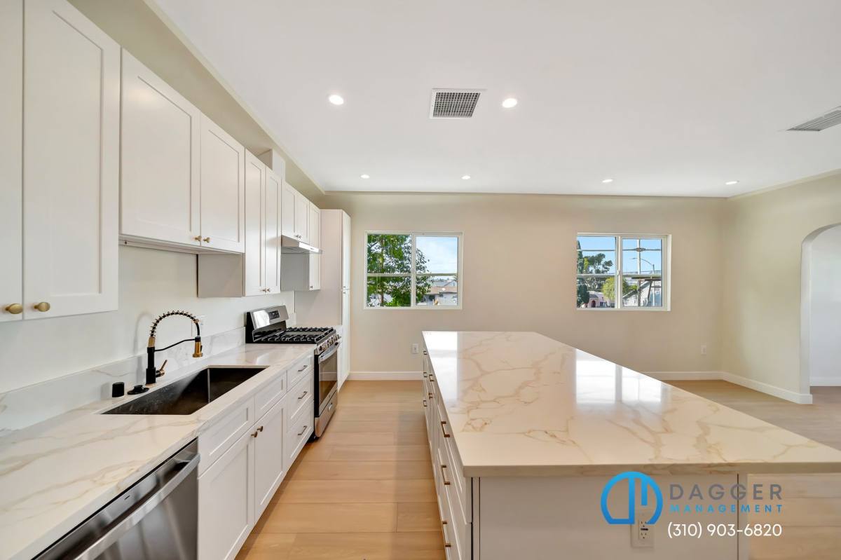 Apartment for rent at 2800 Winter St #3, Los Angeles, CA 90033