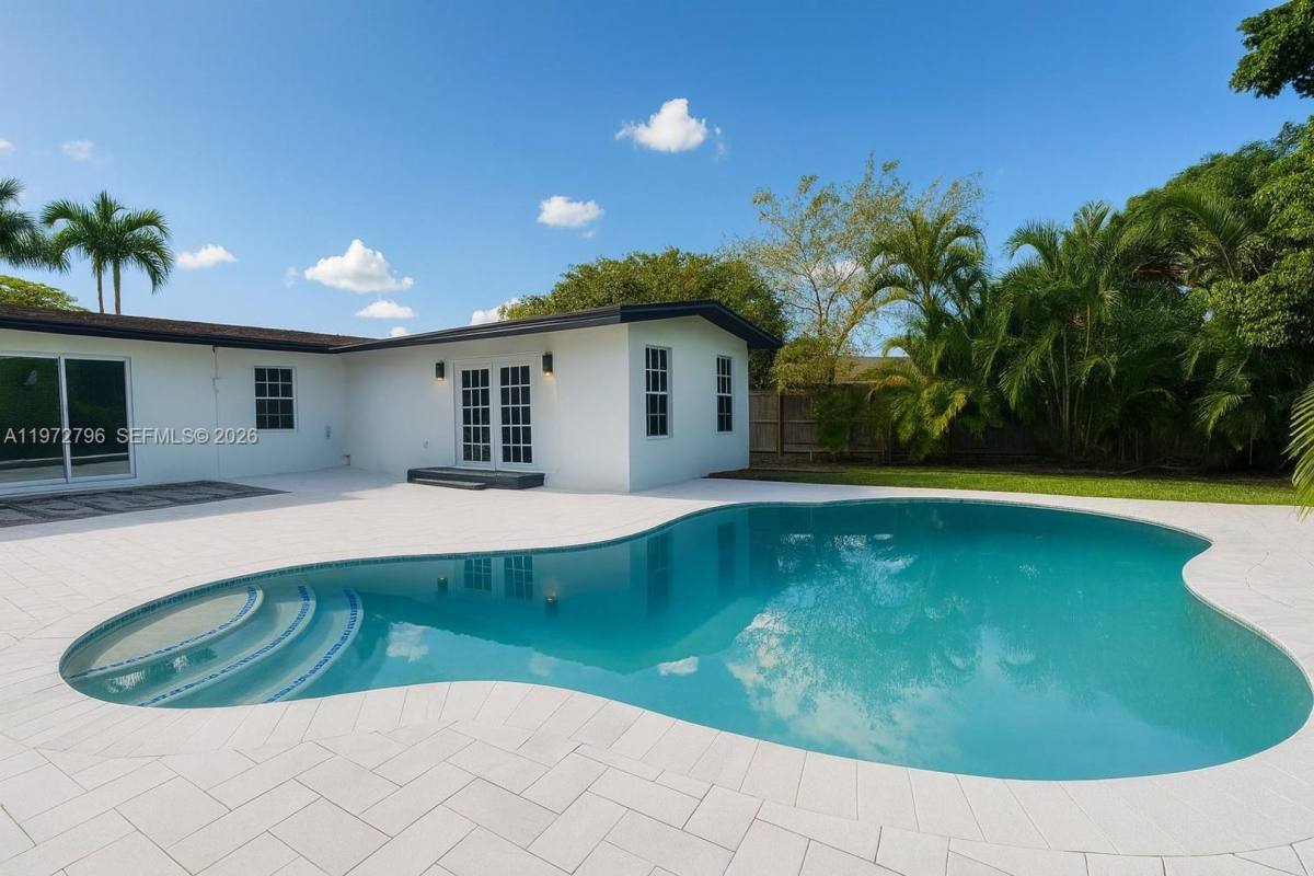 House for rent at 1399 NE 38th St, Fort Lauderdale, FL 33334