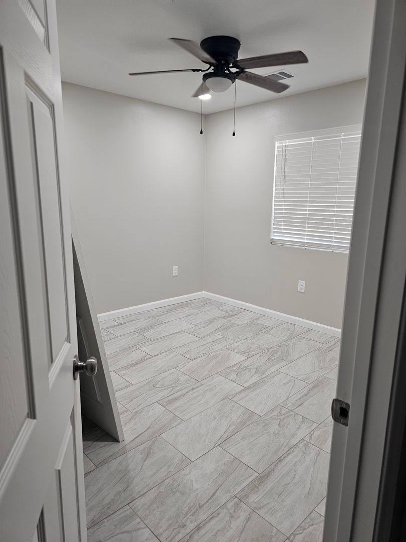 Apartment for rent at 172 Alamo St, Calipatria, CA 92233