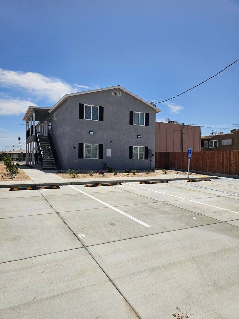 Apartment for rent at 172 Alamo St, Calipatria, CA 92233