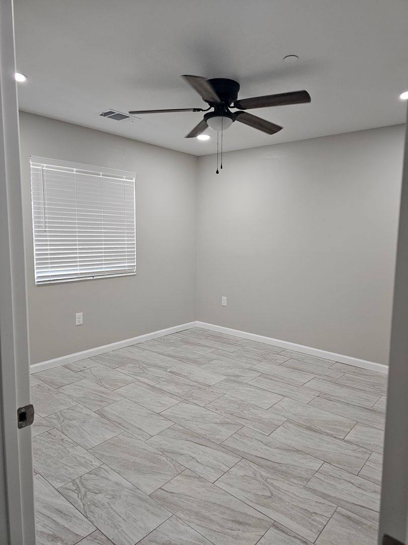 Apartment for rent at 172 Alamo St, Calipatria, CA 92233