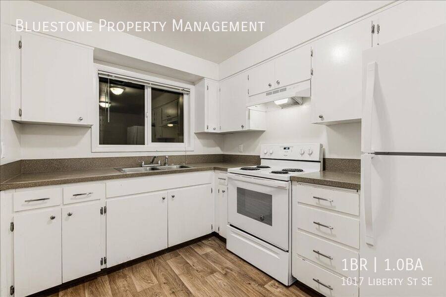 Apartment for rent at 1017 Liberty St SE, Salem, OR 97302