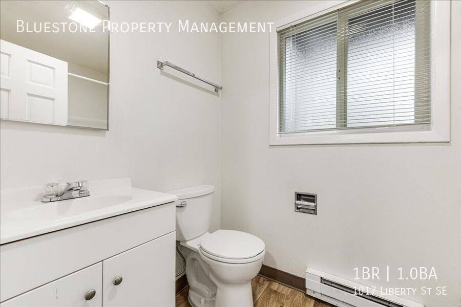Apartment for rent at 1017 Liberty St SE, Salem, OR 97302