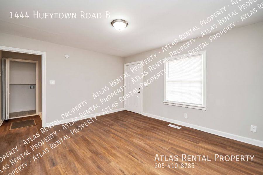 House for rent at 1444 Hueytown Rd #B, Bessemer, AL 35023