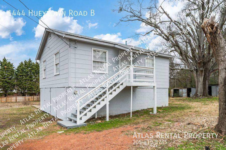 House for rent at 1444 Hueytown Rd #B, Bessemer, AL 35023