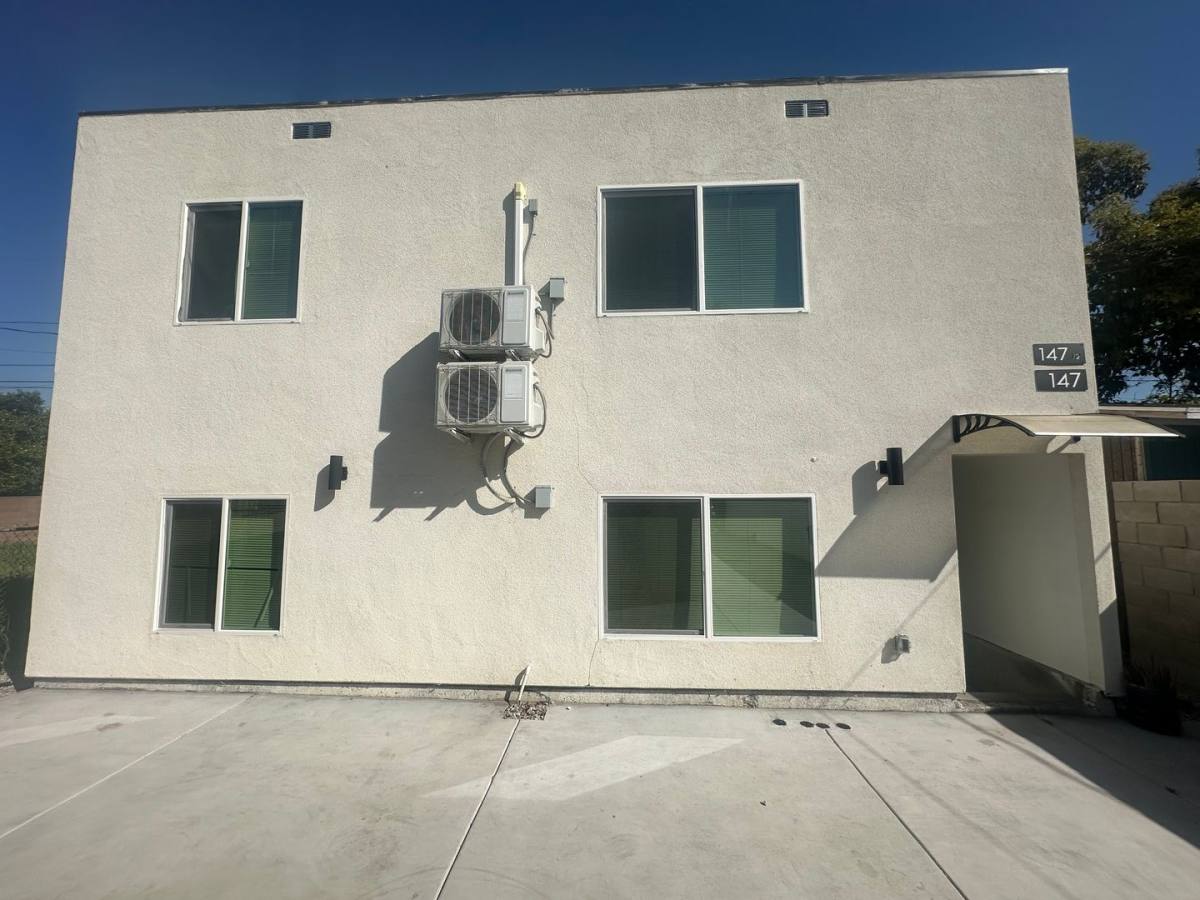 Apartment for rent at 145 E 97th St, Los Angeles, CA 90003