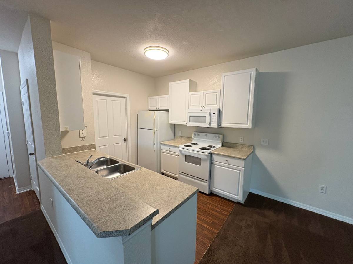 Apartment for rent at 1003 Heminway Circle, Haines City, FL 33844