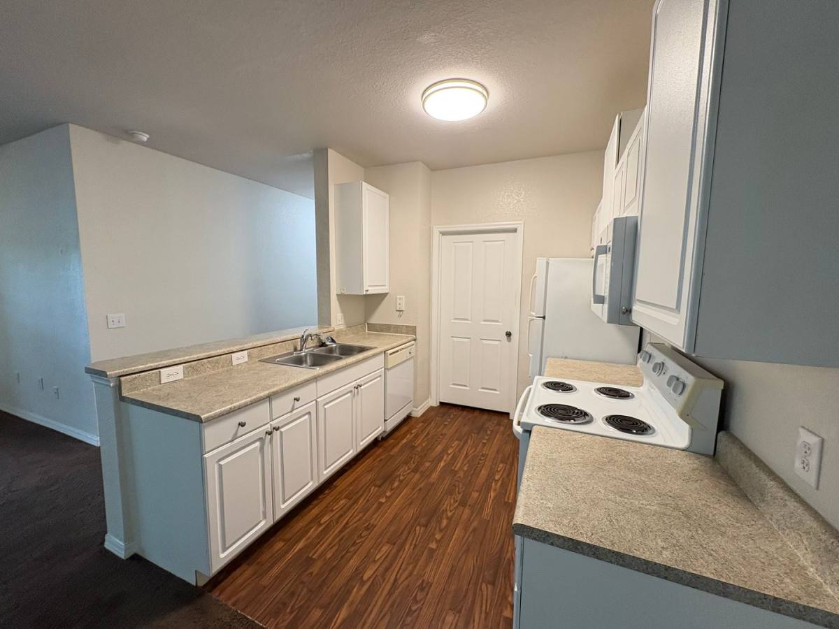 Apartment for rent at 1003 Heminway Circle, Haines City, FL 33844