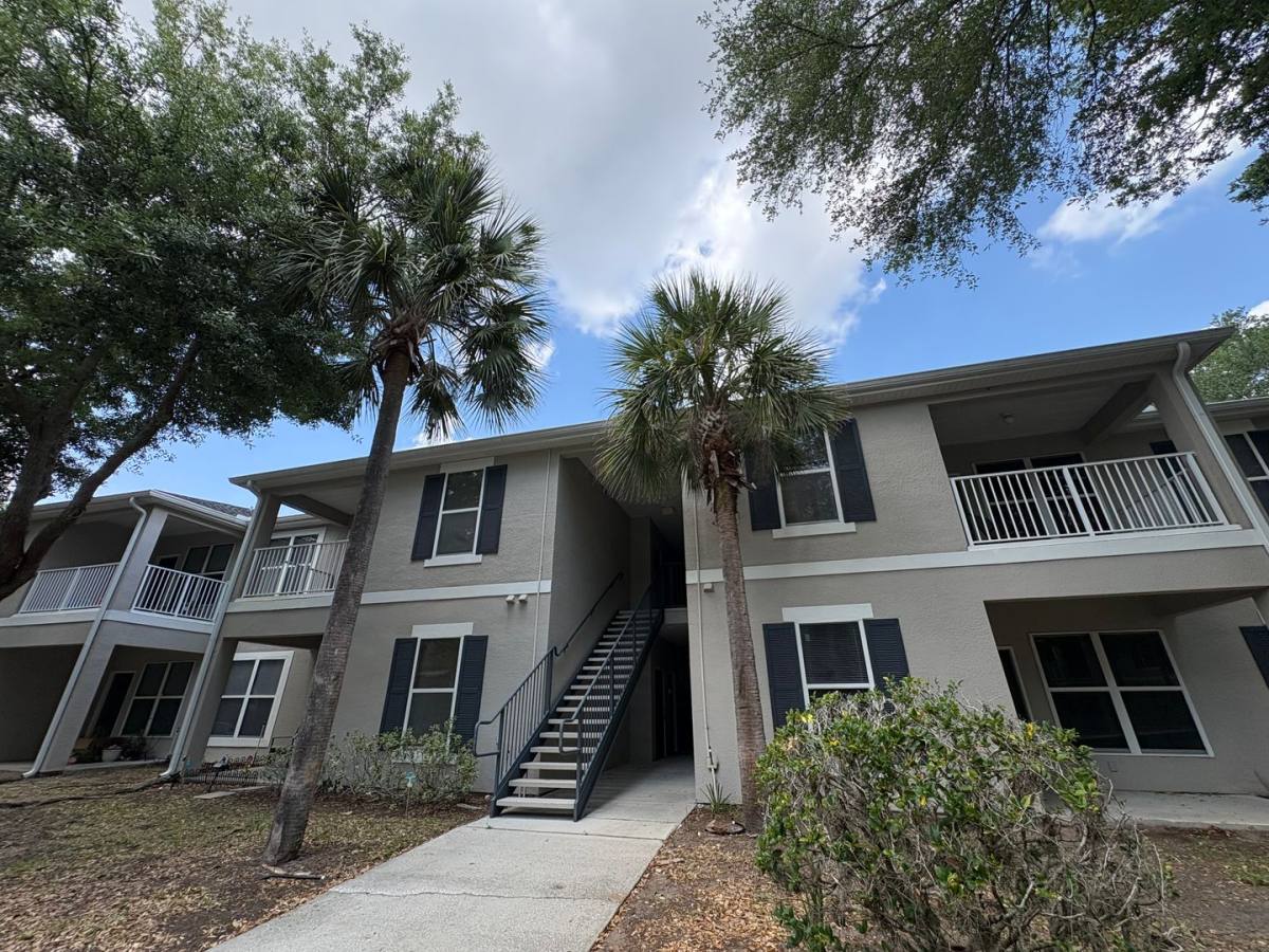 Apartment for rent at 6016 Hemingway Circle, Haines City, FL 33844