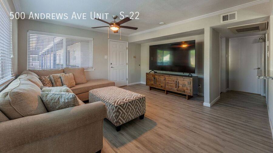 Apartment for rent at 500 Andrews Ave #S-22, Dallas, TX 75211