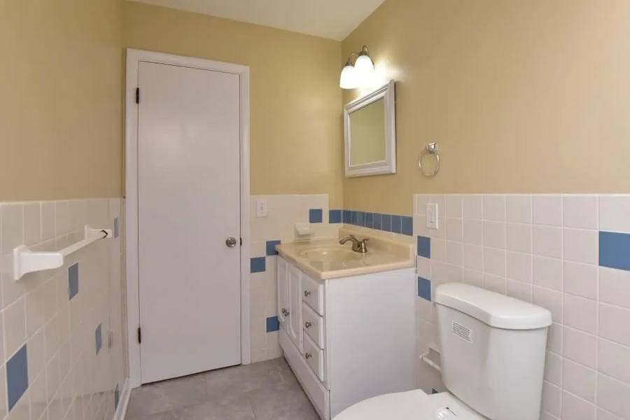 Apartment for rent at 10204 S Highland Ave, Cleveland, OH 44125