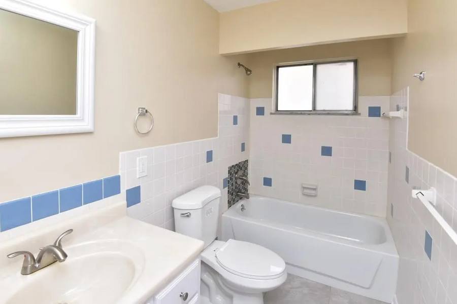 Apartment for rent at 10204 S Highland Ave, Cleveland, OH 44125