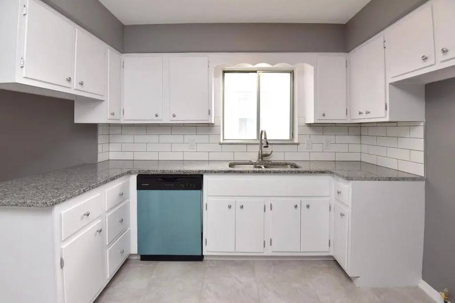 Apartment for rent at 10204 S Highland Ave, Cleveland, OH 44125