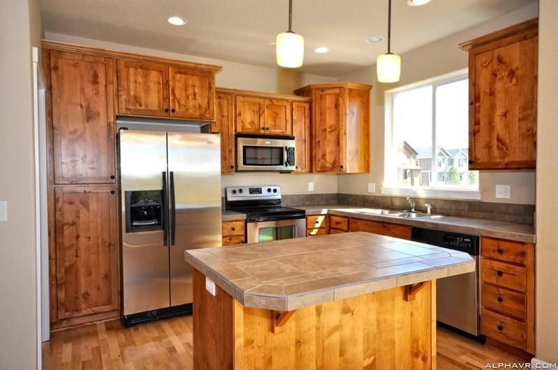 Townhouse for rent at 16275 SW Gage Lane, Beaverton, OR 97006