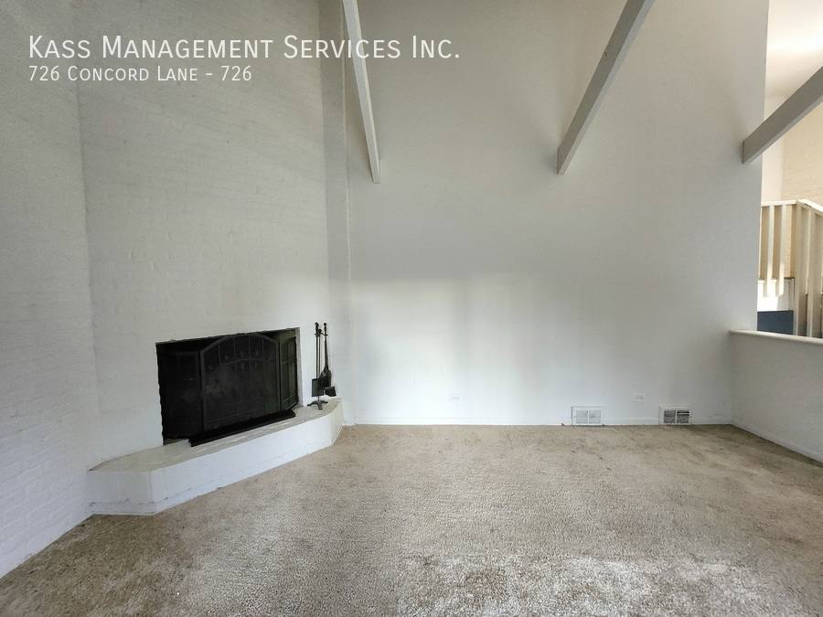 Townhouse for rent at 726 Concord Lane #726, Barrington, IL 60010