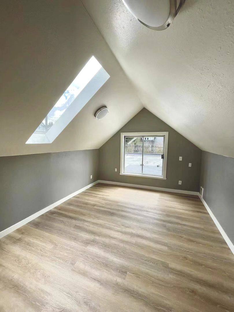 Apartment for rent at 852 NE 57th St, Seattle, WA 98105