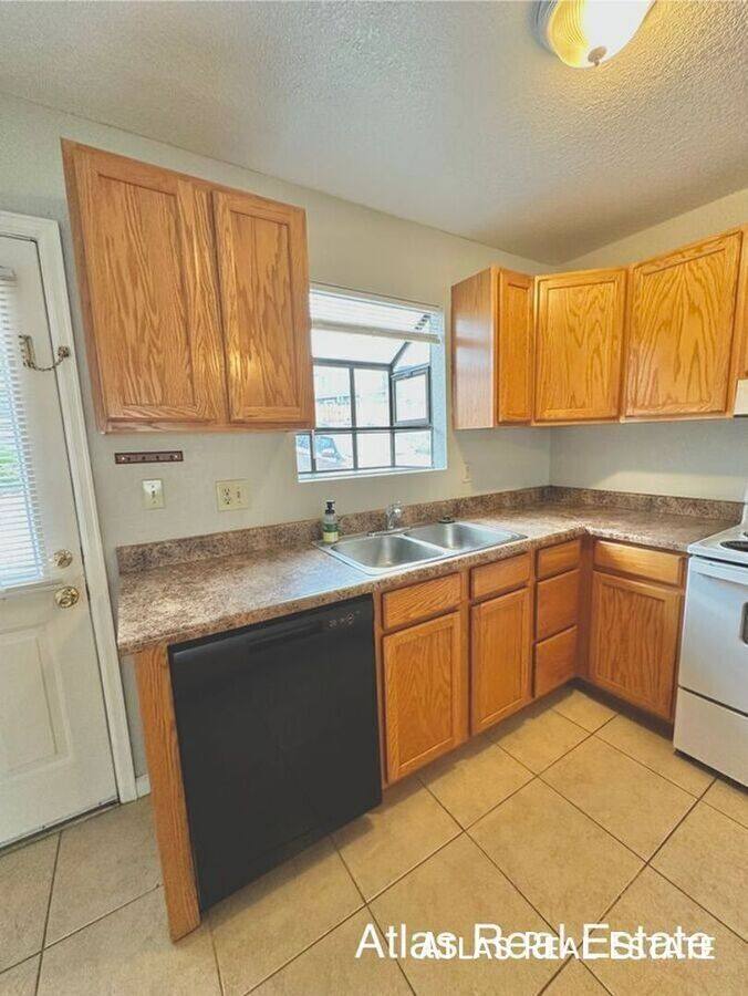 Townhouse for rent at 6970 Peyote Way #6974, Colorado Springs, CO 80919