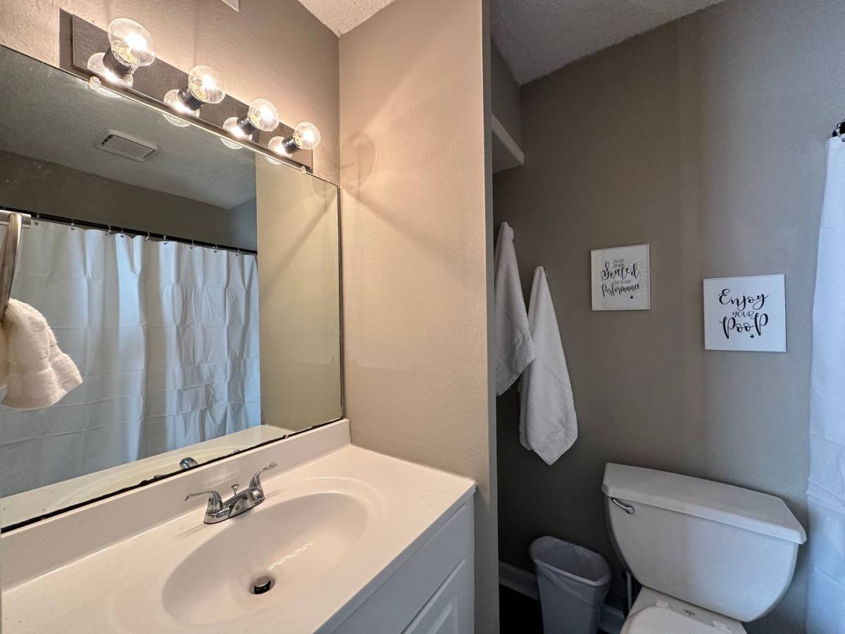 Apartment for rent at 245 McDonnell Ave, Biloxi, MS 39531