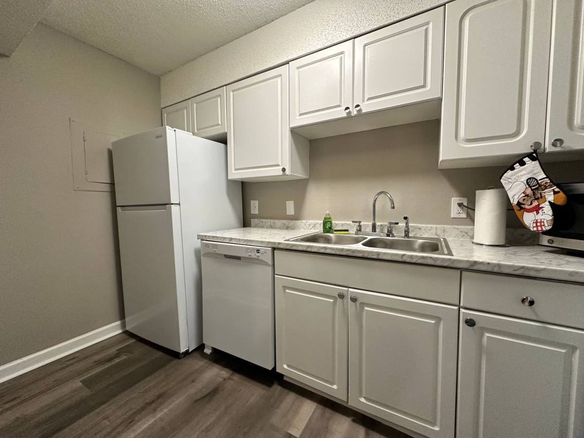 Apartment for rent at 245 McDonnell Ave, Biloxi, MS 39531