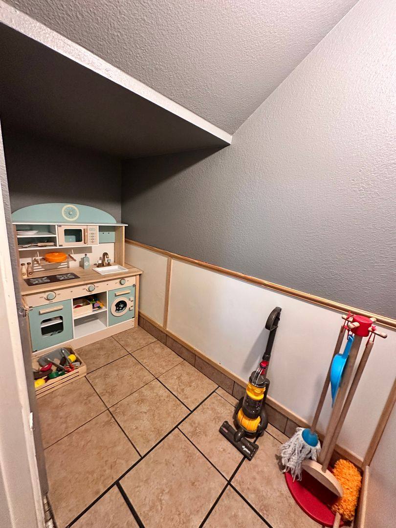 House for rent at 651 Vermilion Court NW, Albuquerque, NM 87120